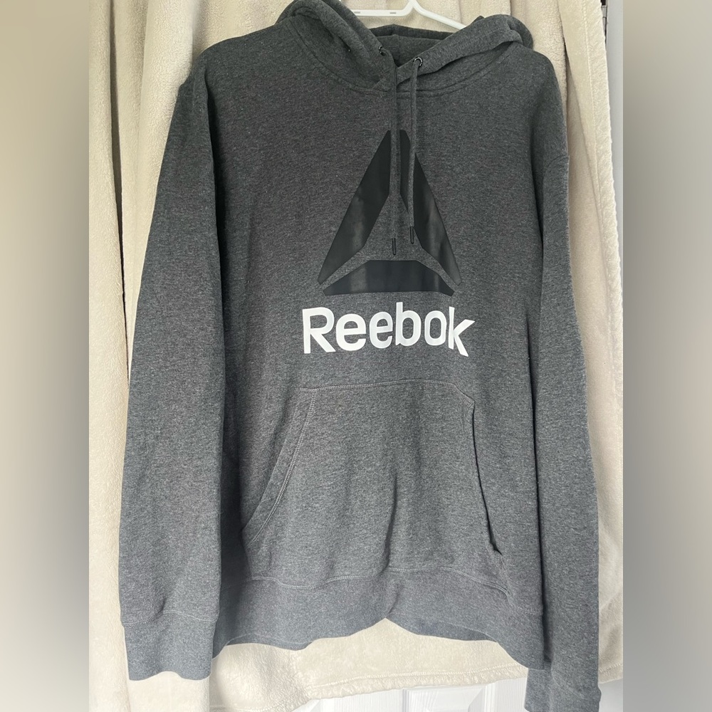 Xl Reebok hoodie worn once.